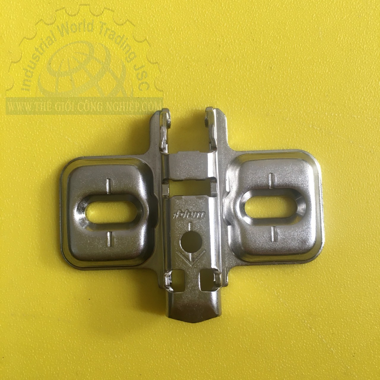 Đế bản lề clip blum HAFELE 342.21.910