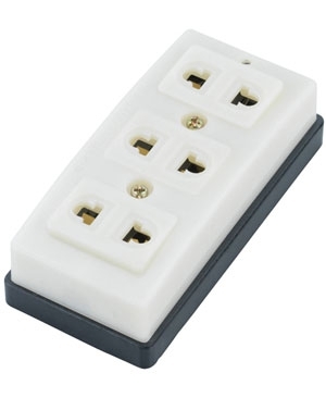 Ổ cắm 3 cửa kiểu Thái Tasaky OC3B, màu trắng đen