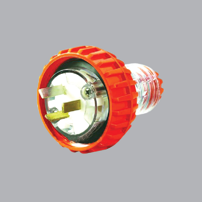 PHÍCH CẮM P-315 , 2P+E 15A 250V 71x118mm