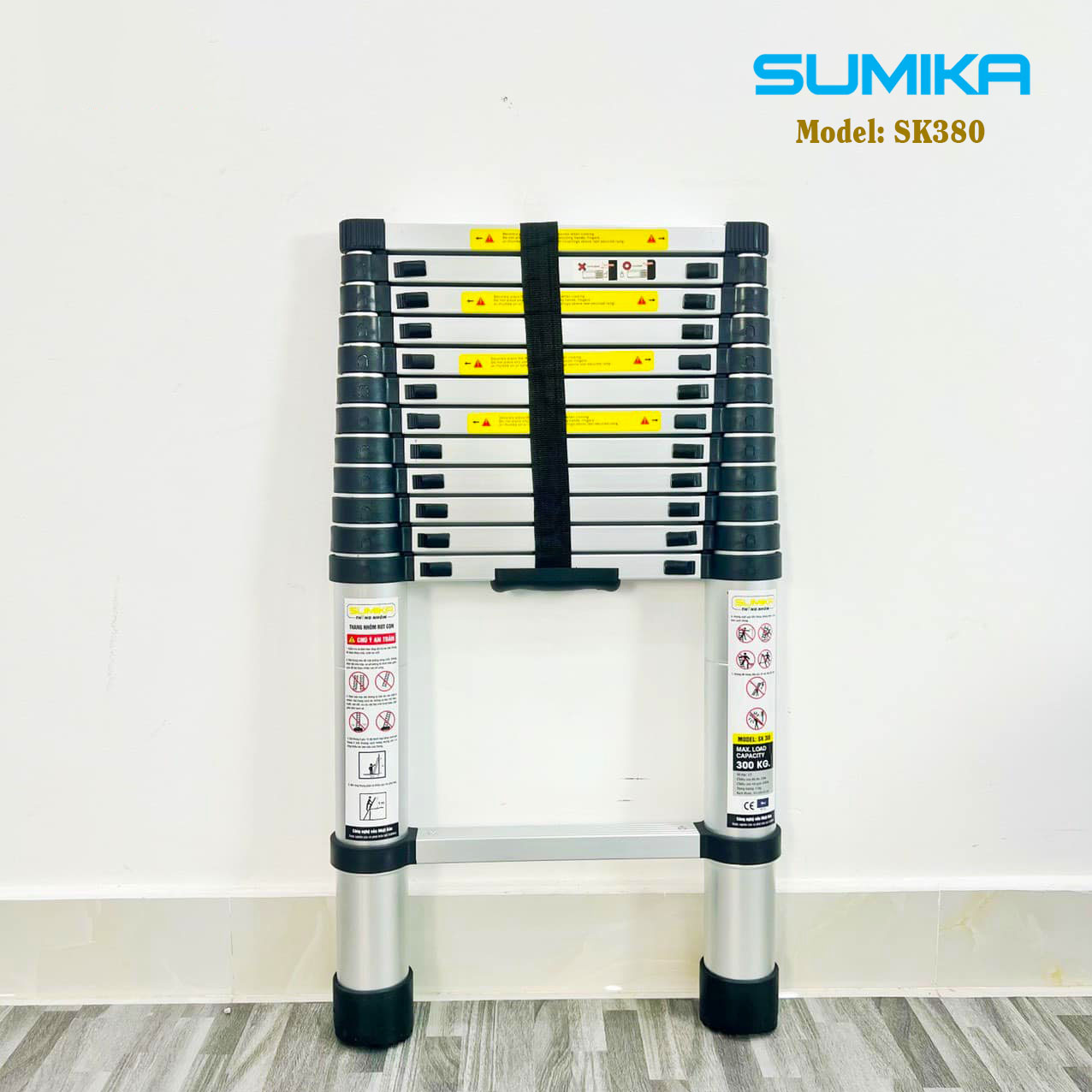 Thang rút nhôm Sumika SK380 màu đen, chiều cao tối đa 3.8m, chiều dài rút gọn 0.81m, 13 bậc