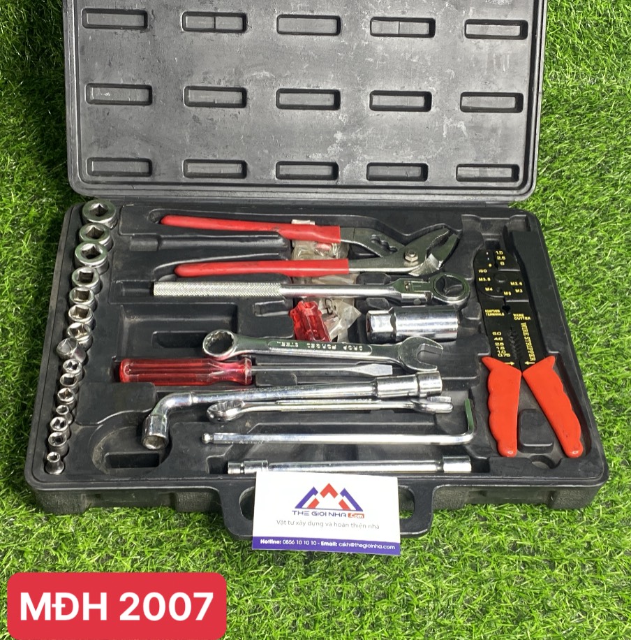 Bộ dụng cụ sửa chữa điện nước TOP TK-23691, gồm 69 chi tiết