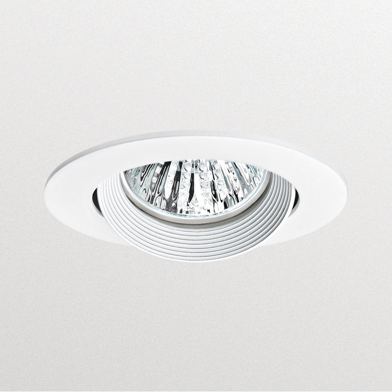 Chóa bóng chén cố định QBS022 White GX5.3 Φ70, 50 cái/thùng