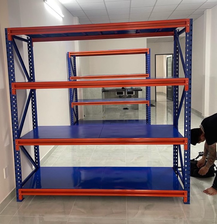 Kệ sắt, kích thước cao 2mx dài 2m x rộng 60cm x 4 tầng