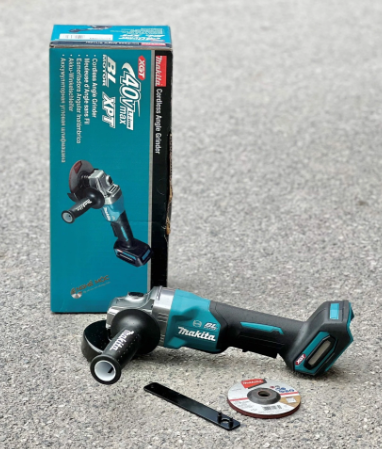 Máy mài góc dùng pin 40V XGT Makita GA011GZ
