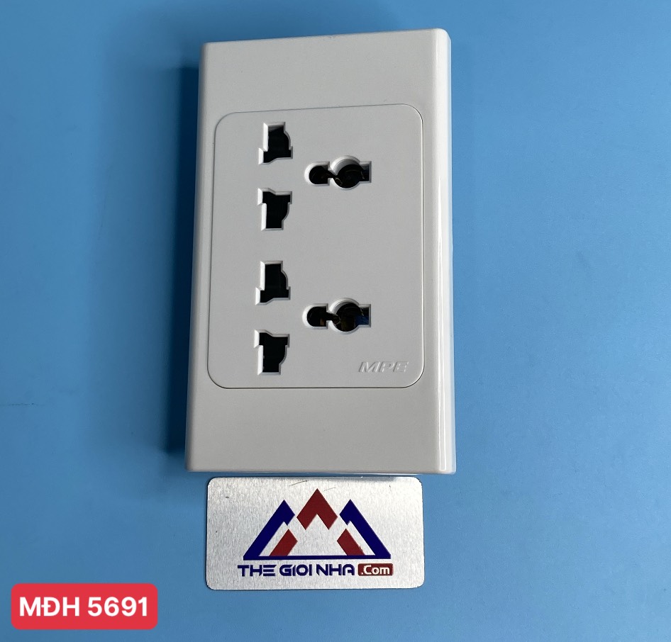 Ổ CẮM ĐÔI ĐA NĂNG ĐẾ LIỀN 16A A20UESM2N MPE