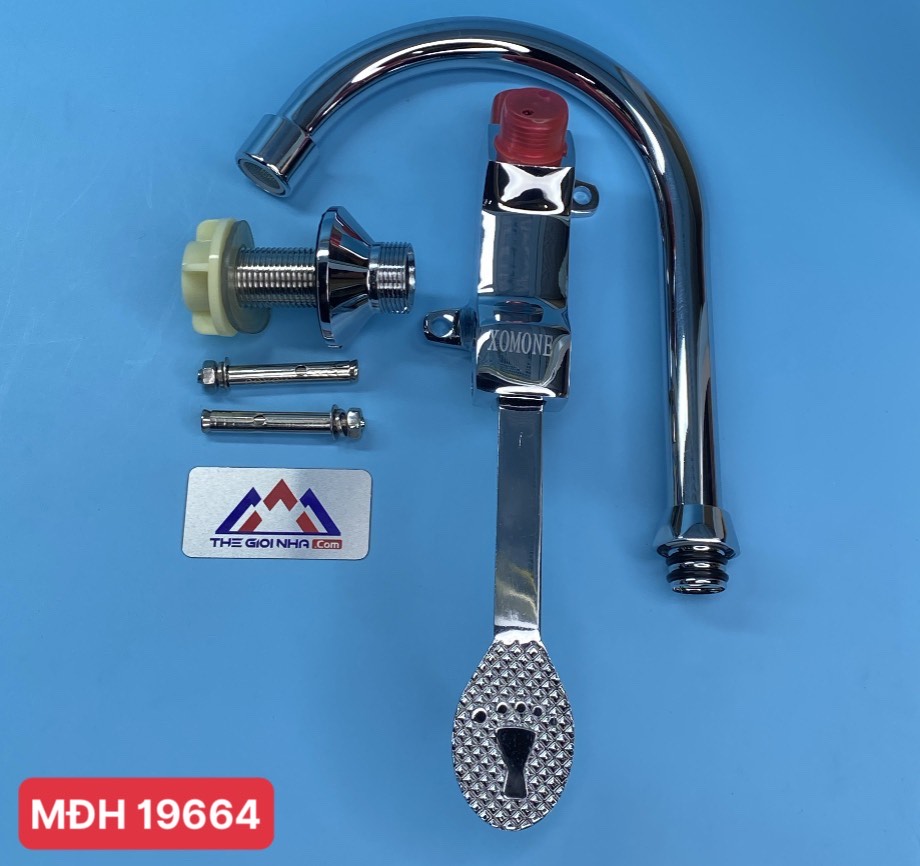 Vòi nước đạp chân màu bạc 230*147mm