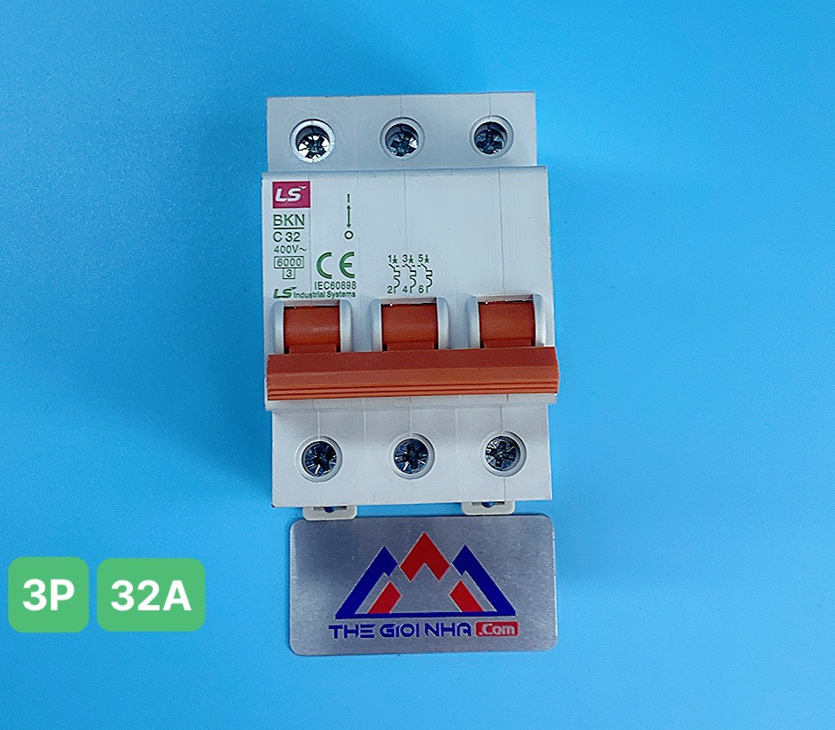 Cầu dao điện loại tép MCB (gắn trên ray) LS BKN 3P 32A, loại 3 cực