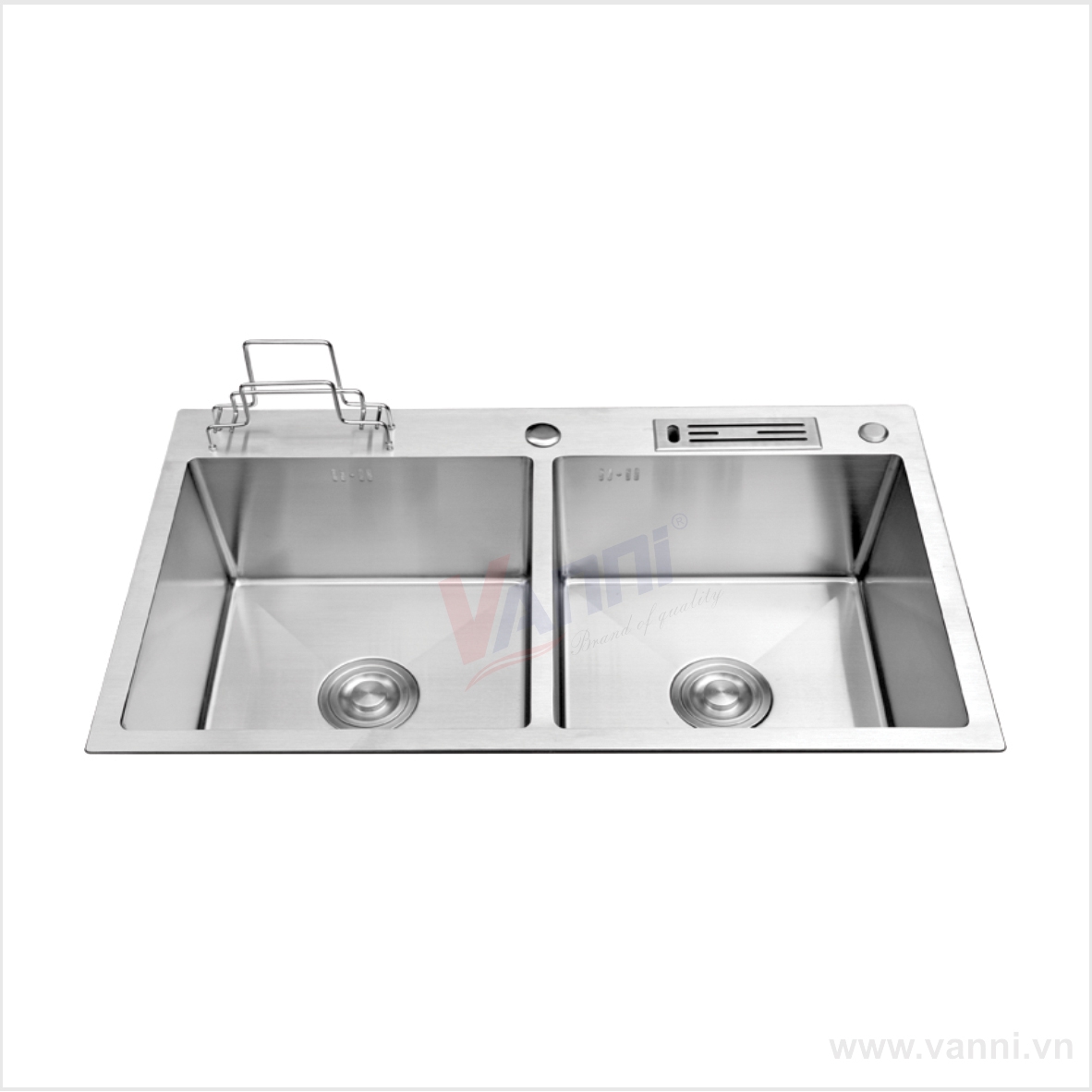 Chậu rửa chén 2 hố Inox 304 đúc Vanni VN-8245D, KT 820x450x230mm