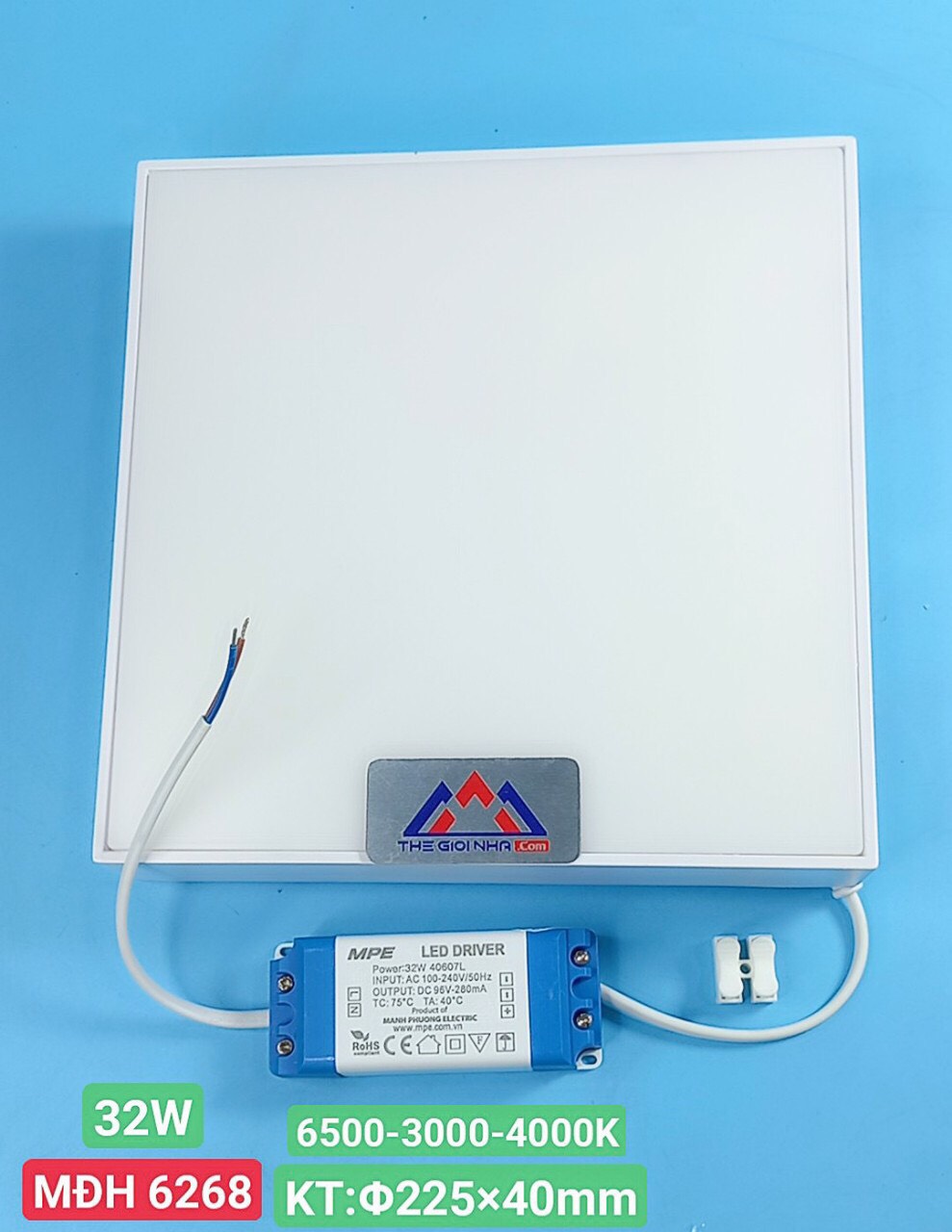 Đèn led downlight vuông ốp trần nổi tràn viền 32W MPE ,225x225x38mm - SSDL-32/3C ánh sáng 3 màu