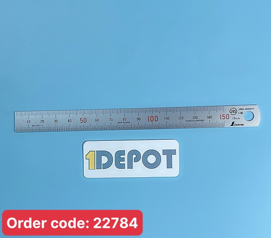 Thước lá thẳng inox SHINWA 13005, chiều dài đo 150mm, chiều rộng thước 15mm.