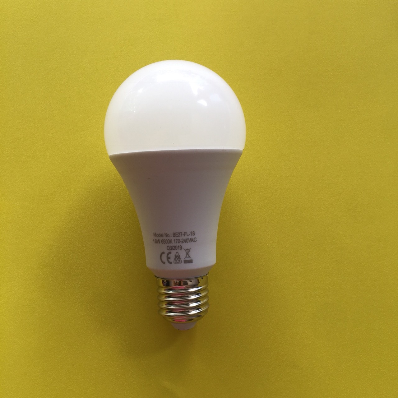 Bóng đèn tròn led buld 18w Maxben BE27-MB-A70-18 (ÁNH SÁNG TRẮNG)