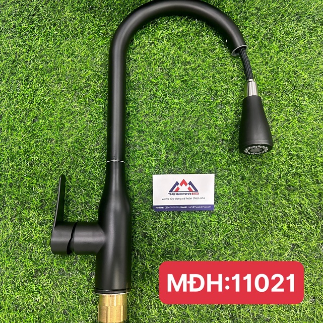 Vòi rửa bát nóng lạnh rút, màu đen MC-1556H Luco