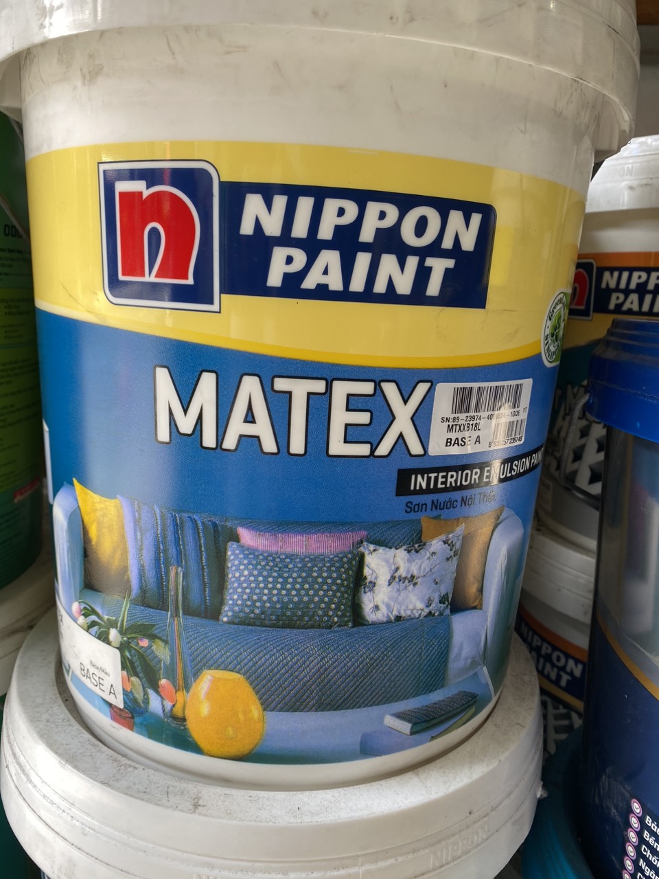 Sơn nước nội thất NIPPON MATEX màu 25C-1P Cocoa Porfait,thùng 5 lít