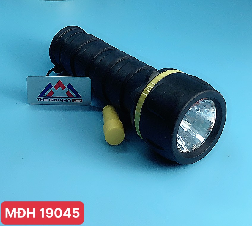 Đèn pin tiêu chuẩn PCCC (độ sáng 200Lm, chống nước IPX4)