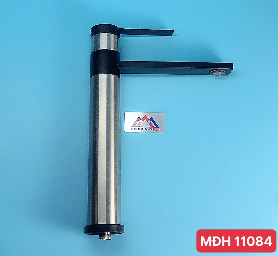 Vòi rửa mặt tròn dài, 360 độ, tay đen MC-4110 Luco