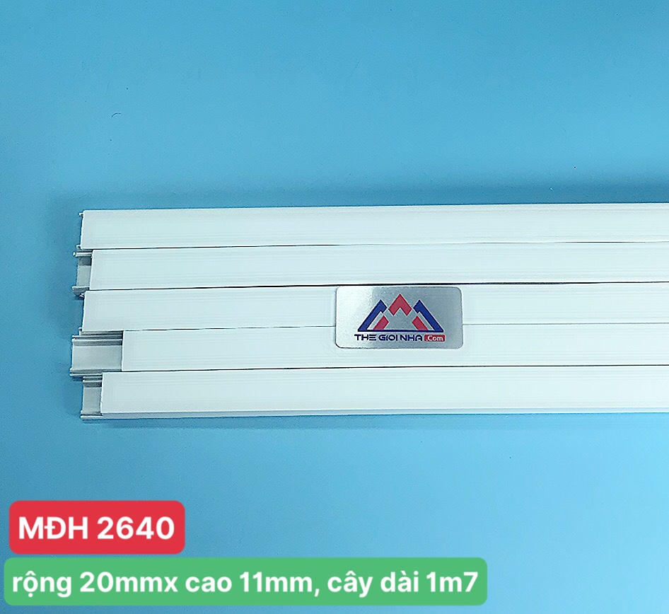 Nẹp nhựa vuông luồn dây điện 2P Tiến Phát V20/L1/1, rộng 20mmx cao 11mm, cây dài 1m7