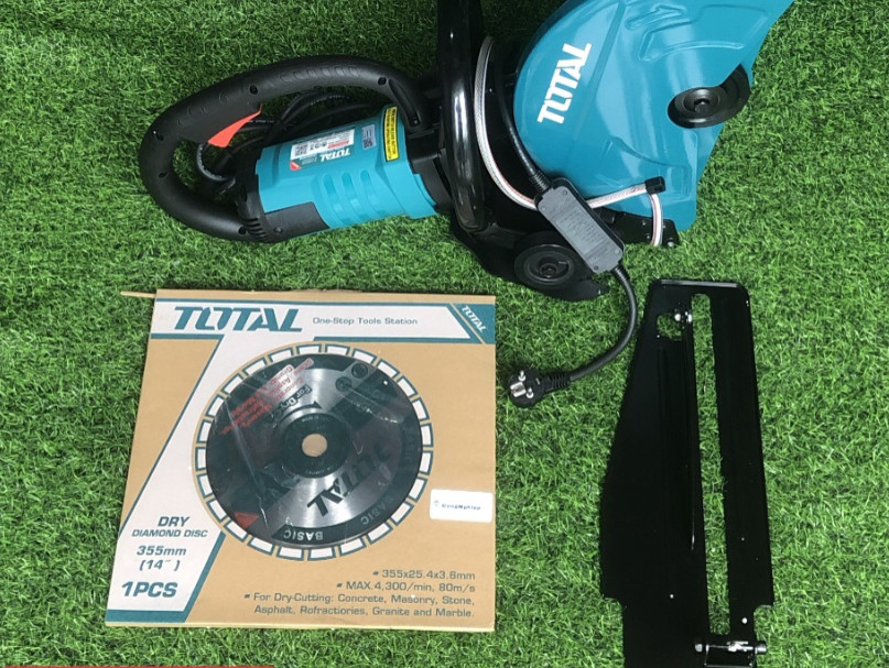 Máy cắt bê tông 2800W, 355mmTotal tool TPC9203556, kèm 1 đĩa cắt 355mm