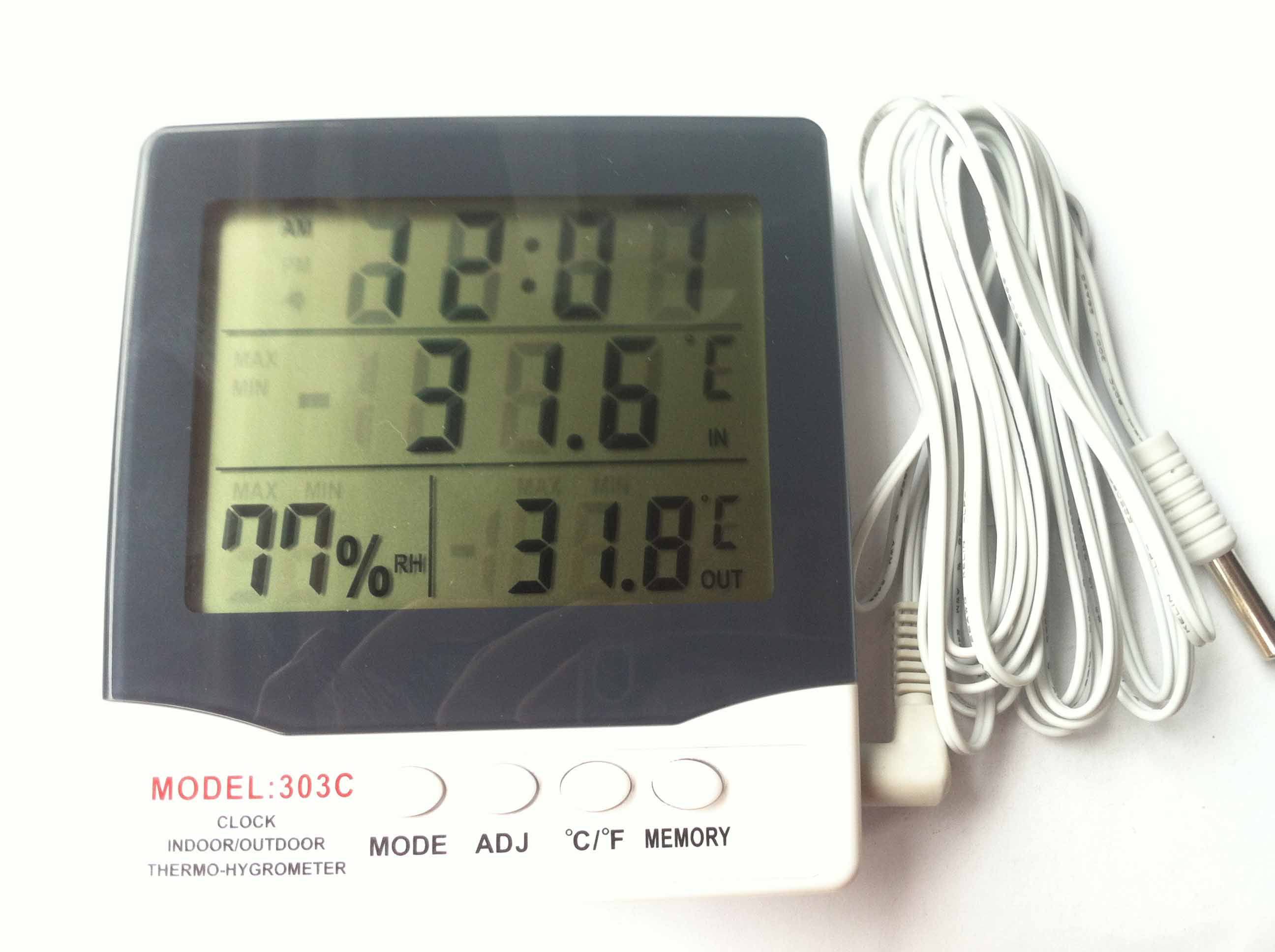 Nhiệt ẩm kế 303C ,dải đo nhiệt độ -50 oC ~ + 70 oC , dải đo độ ẩm 20% ~ 90% RH
