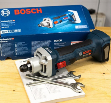 Máy Mài Thẳng Bosch GGS 18V-20 SOLO (chưa bao gồm pin và sạc)