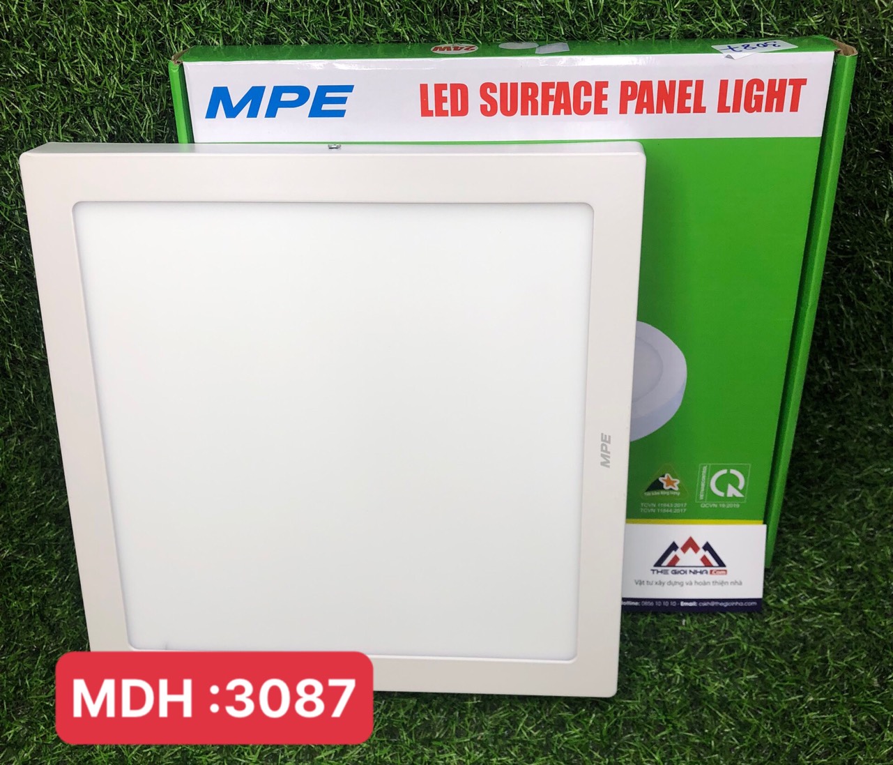 Đèn led panel ốp trần nổi vuông 24W MPE SSPL-24V, ánh sáng vàng, kích thước 300*300*25mm, đóng gói 1 cái/hộp, 10 cái/thùng