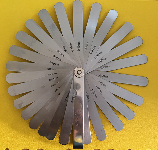Bộ thước dưỡng đo độ dày Mitutoyo 184-313s, 28 lá/0.05 - 1mm/110mm  Bộ thước dưỡng đo độ dày Mitutoyo 184-313s, 28 lá/0.05 - 1mm/110mBộ thước dưỡng đo độ dày Mitutoyo 184-313s, 28 lá/0.05 - 1mm/110mm