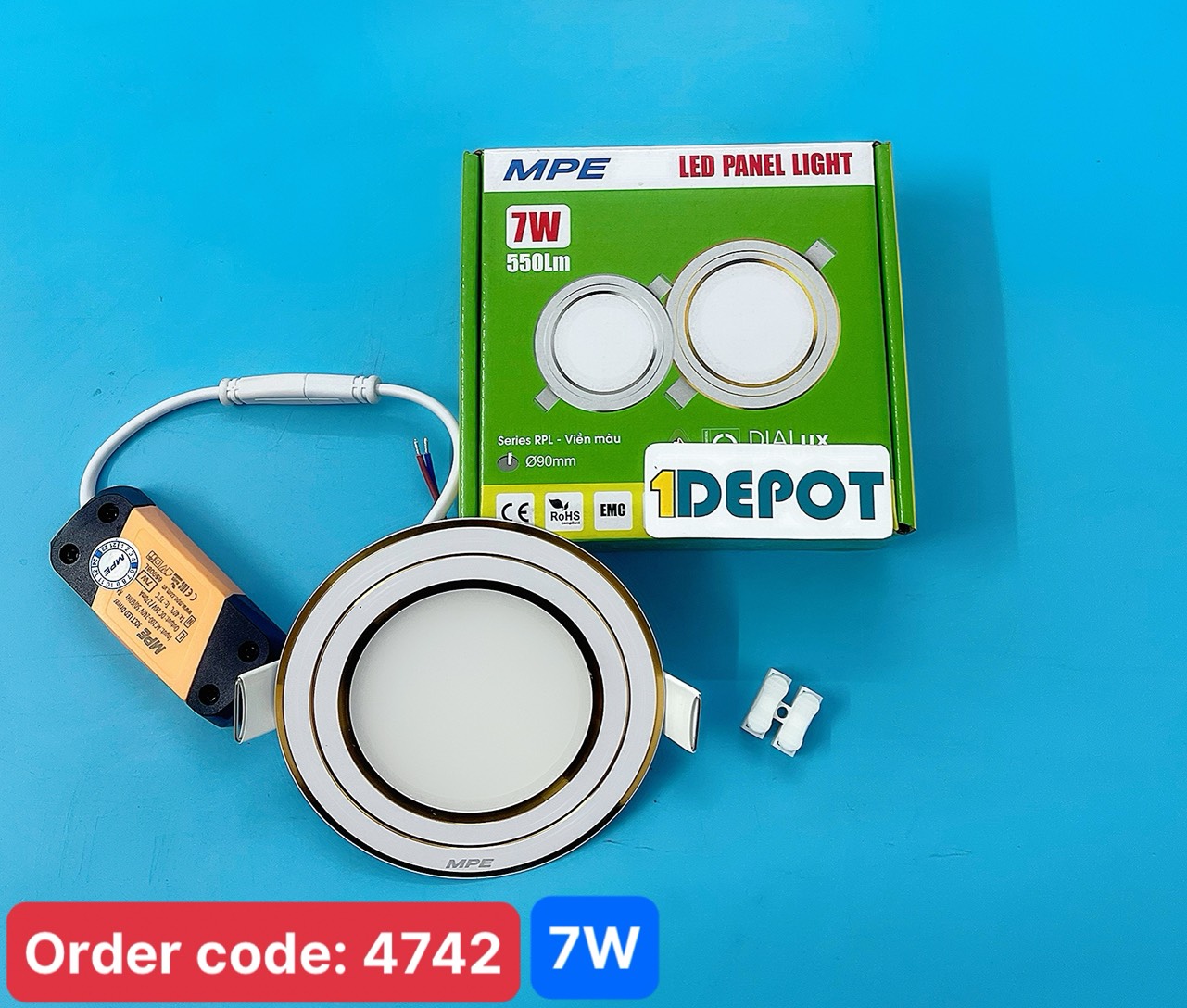 Đèn Led panel âm trần tròn viền vàng 7W MPE RPL-7/3C/G 3 màu ánh sáng, KT Þ110x25 mm, đục lỗ Þ90 mm
