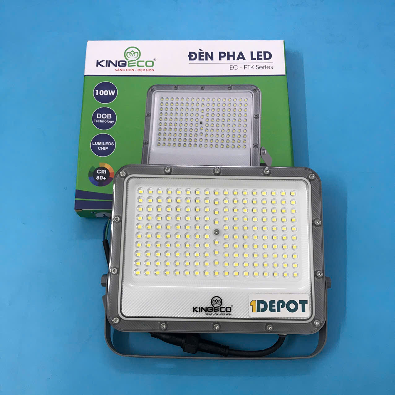 Đèn LED Pha thấu kính Kingeco EC-PTK-100 100W, 6000K,  IP 65