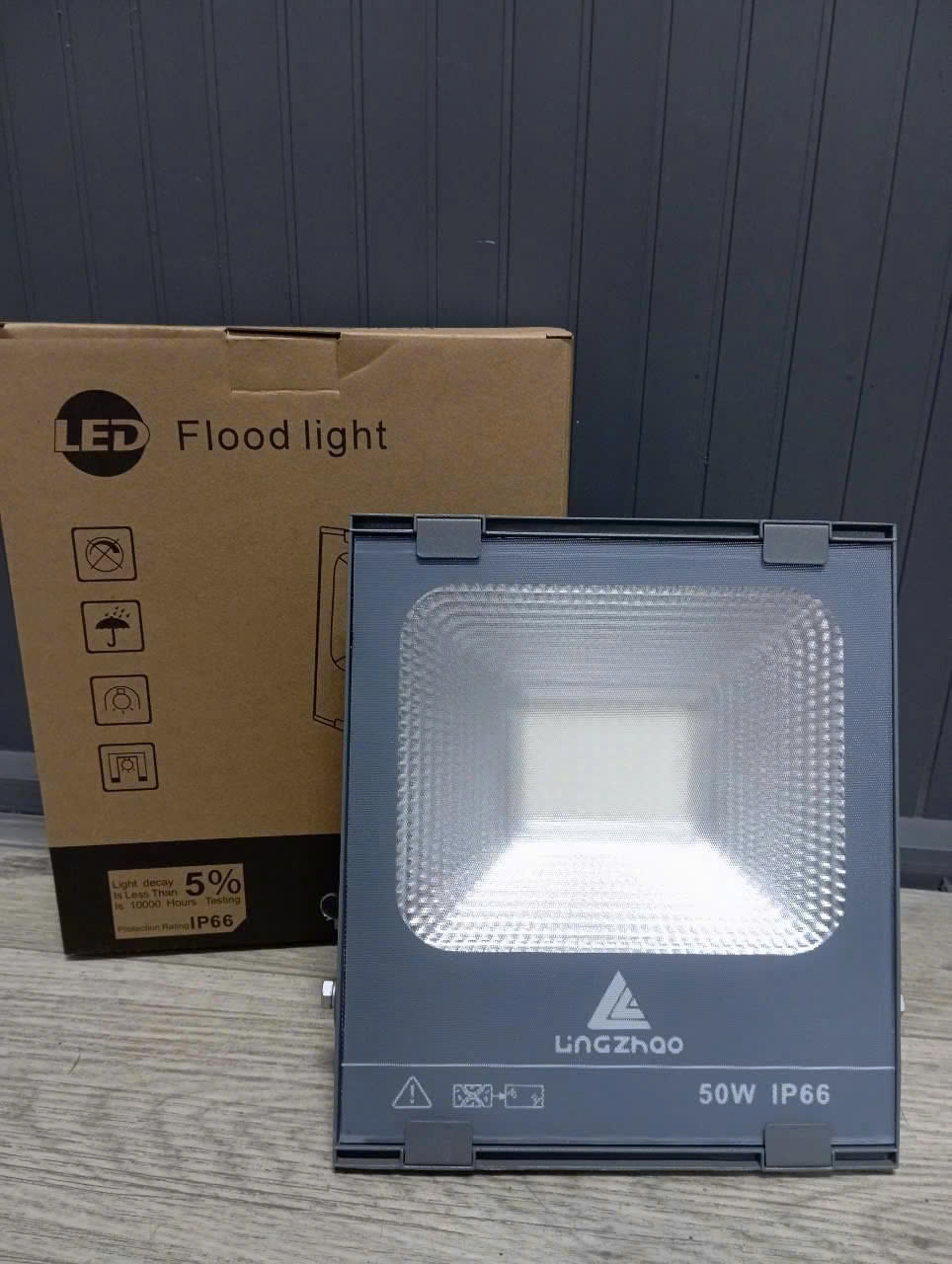 Đèn pha led 50W RGB Lingzhao SP-JSXL50, ánh sáng trắng