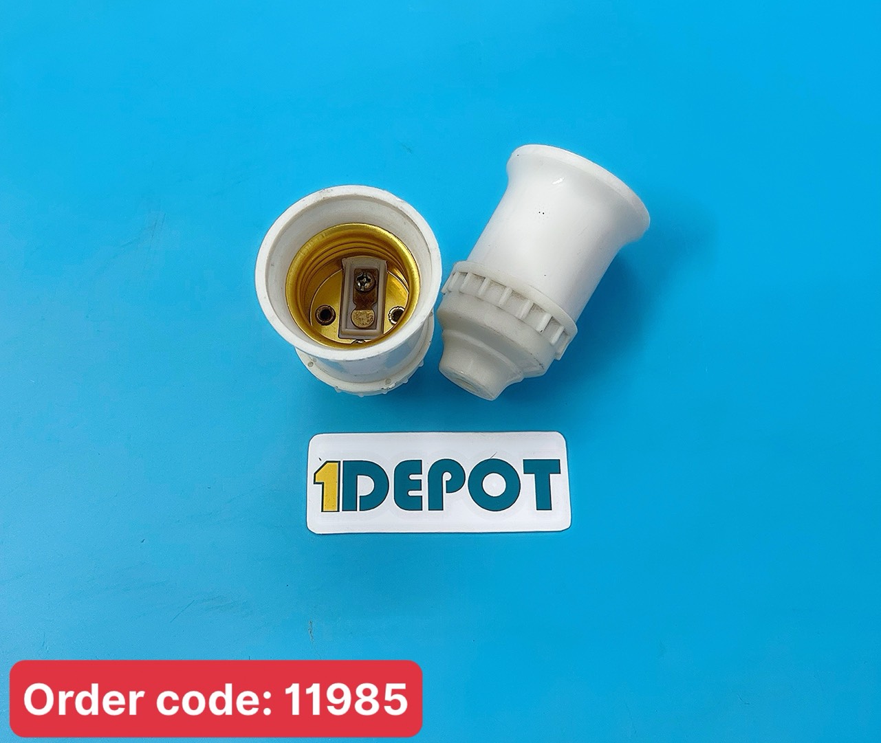 Đui đèn treo xoáy trắng E27 Tasaky TX1