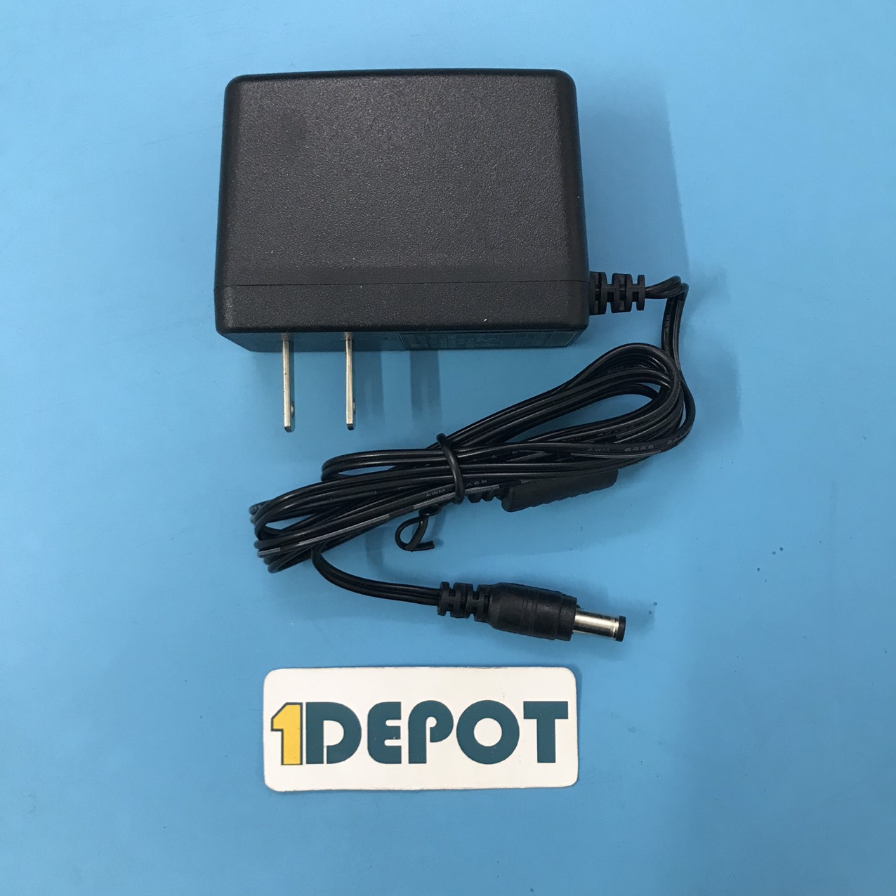 Nguồn Adapter 9V - 2A chân cắm tròn 5.5x2.5mm