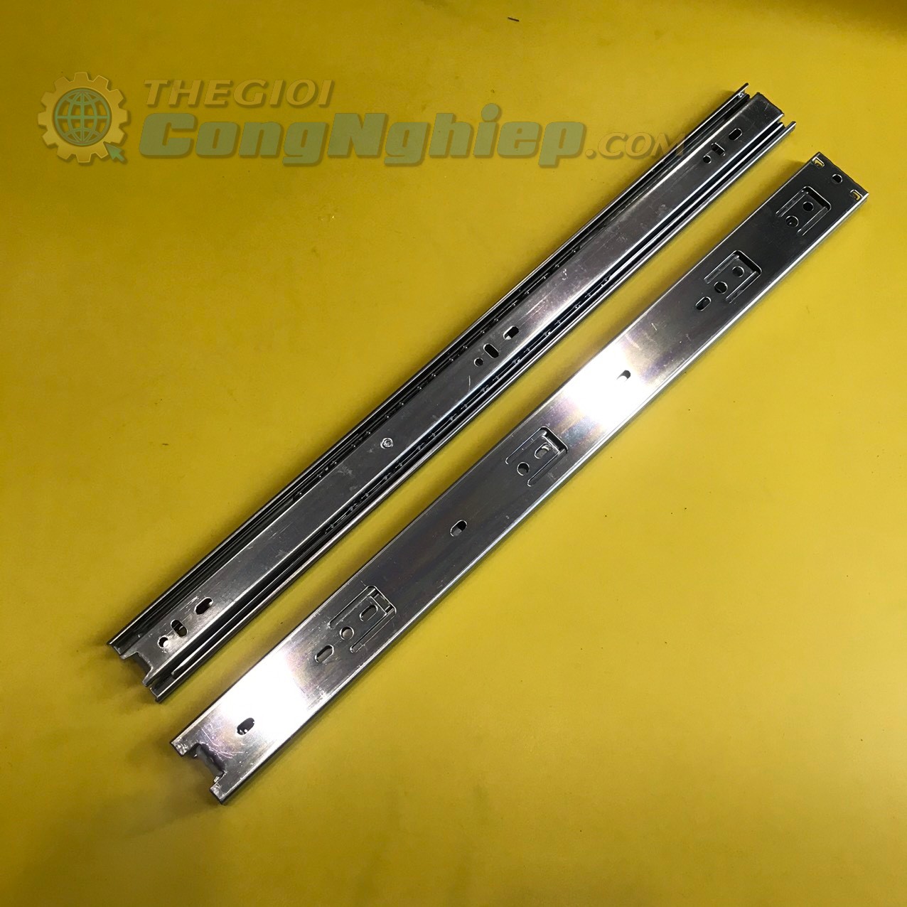 Thanh ray trượt 3 tầng IVAN 02421.350 ZNP kẽm xanh , dài 350mm